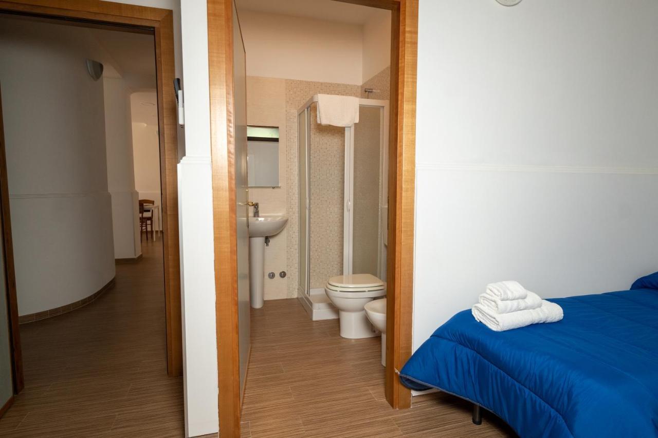 La Dimora Degli Artisti Bed & Breakfast Policoro Bagian luar foto