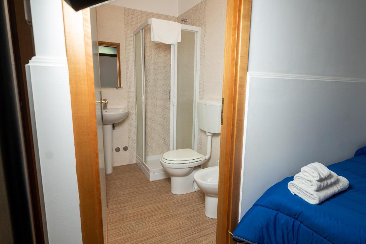 La Dimora Degli Artisti Bed & Breakfast Policoro Bagian luar foto
