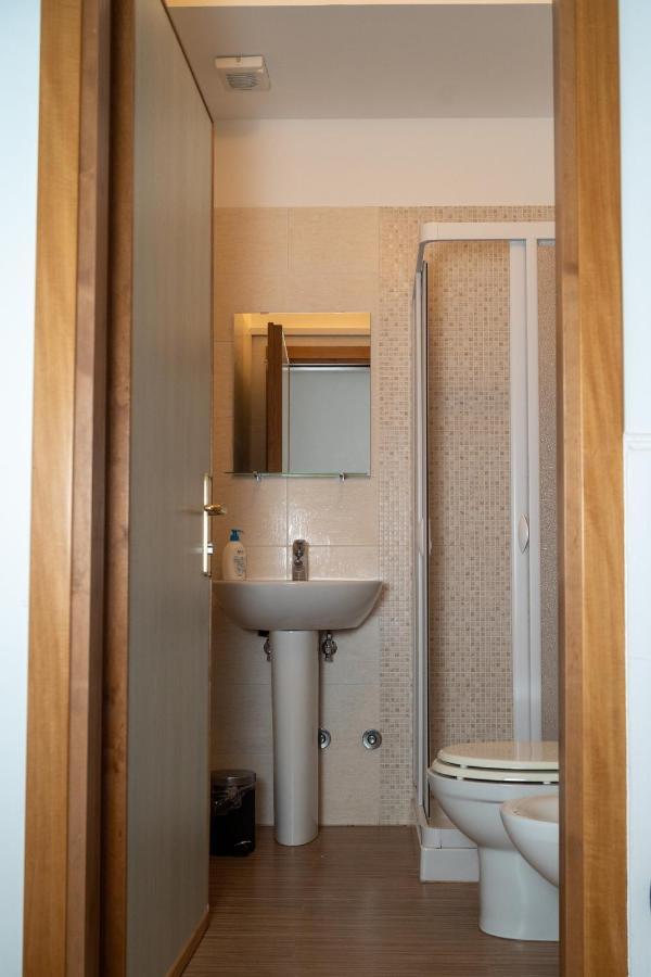 La Dimora Degli Artisti Bed & Breakfast Policoro Bagian luar foto